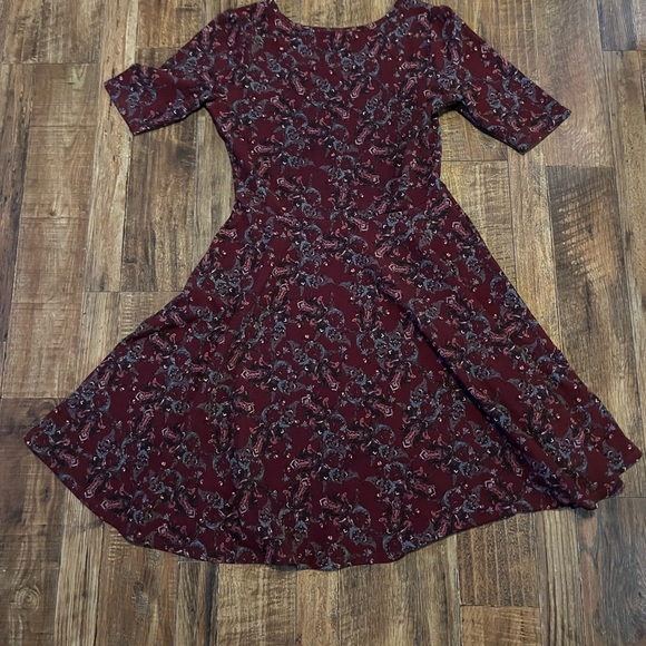 LuLaRoe Burgundy Floral Pattern Dress - Picture 4 of 4